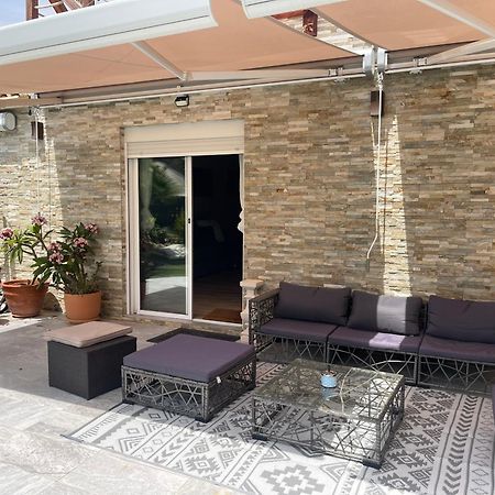 Habitación con cama extra doble más sofa cama apta hasta para 4 personas con baño privado San Vicente Raspeig Exterior foto